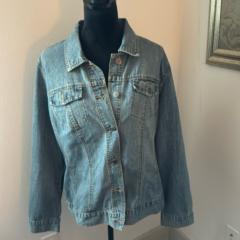 Venezia Jean‎ jacket denim buttoned down medium wash Sz 14/16W